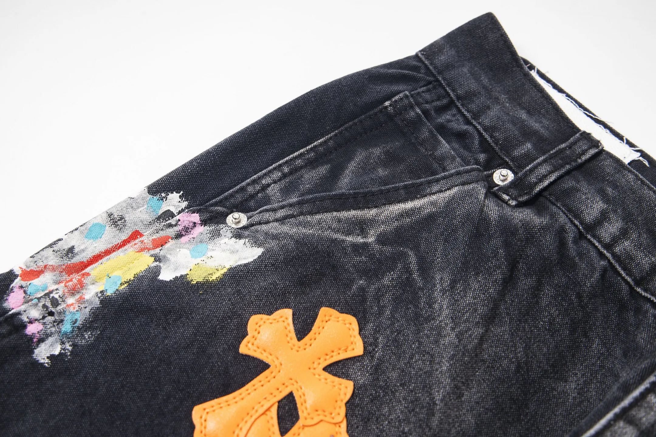 #8176 P260💰 Independent GALLERY DEPT. Vintage splash-ink splicing black and orange cross loose washed flared jeans - truly restore the ultimate vintage texture - original hardware accessories washed and other elevators, QR code analysis are all purchased from the original factory, high degree of restoration, you are welcome to compare with a certain product ~ - three-dimensional version Loose and comfortable, not picky about the figure, tall and slim, factory Seiko, original factory quality control, same style for men and women, can be matched with couples, versatile recommendation Essential jeans for all seasons - sizes: 28 30 32 34 36